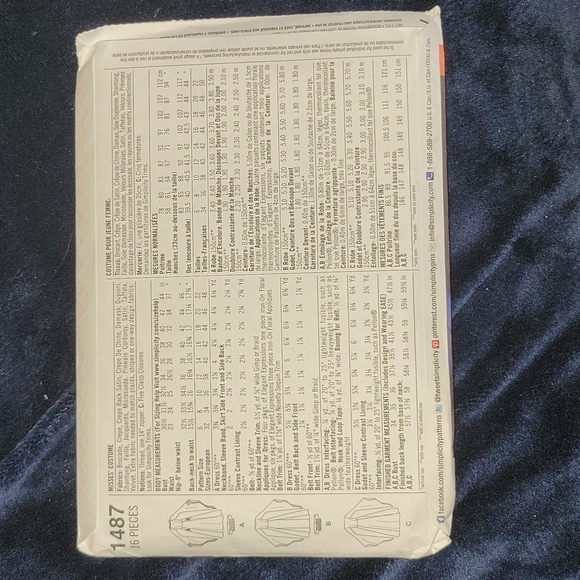 Simplicity: Sewing Pattern Uncut 1487 - Picture 2 of 3